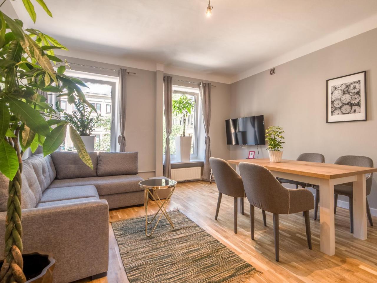 White Residence 4Rooms - City Center Varsovie Extérieur photo
