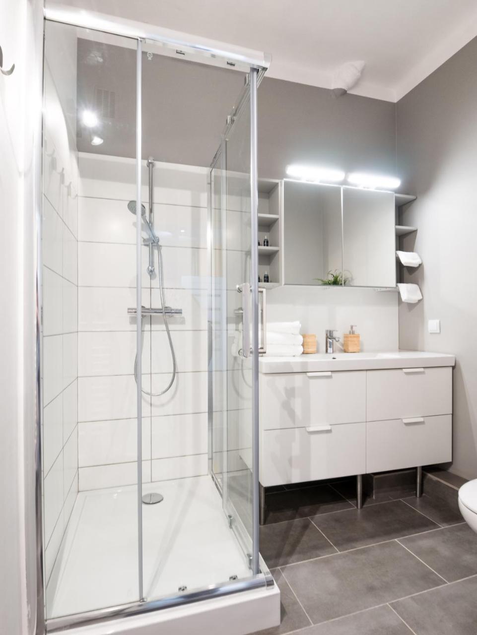 White Residence 4Rooms - City Center Varsovie Extérieur photo