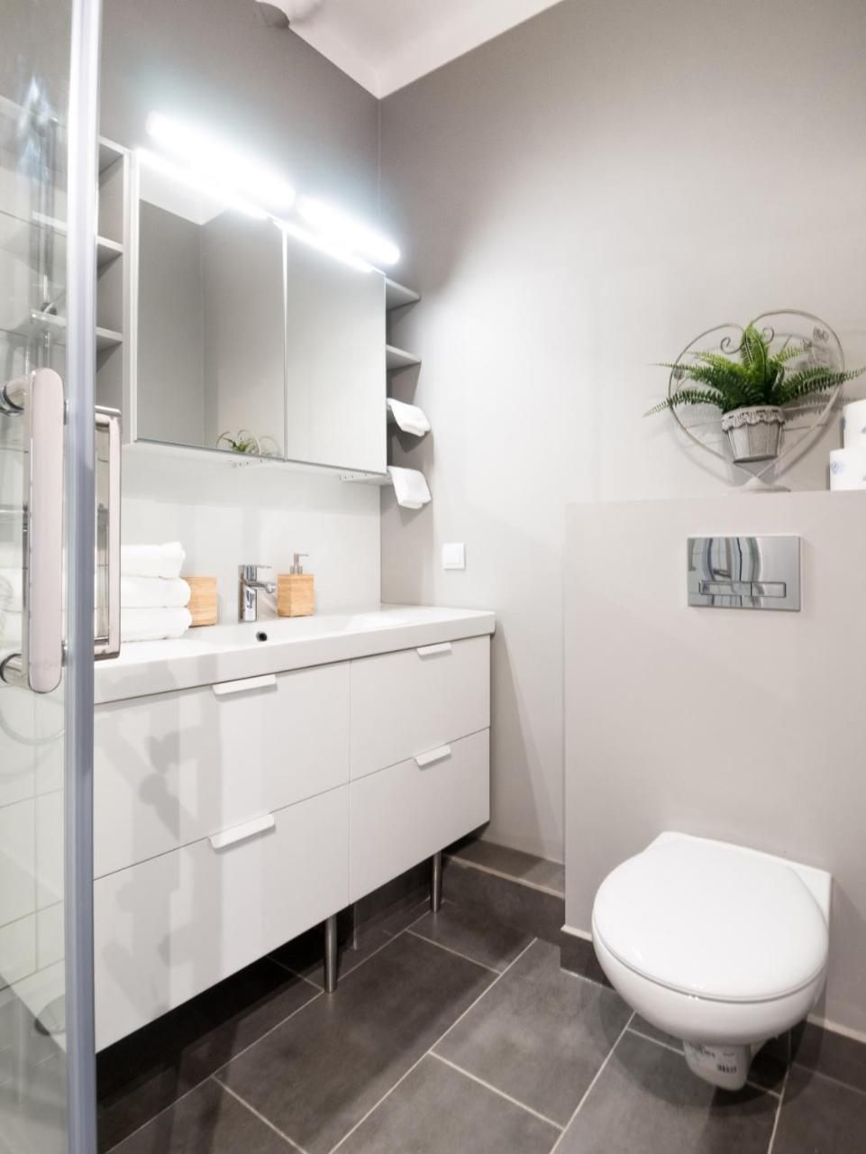 White Residence 4Rooms - City Center Varsovie Extérieur photo